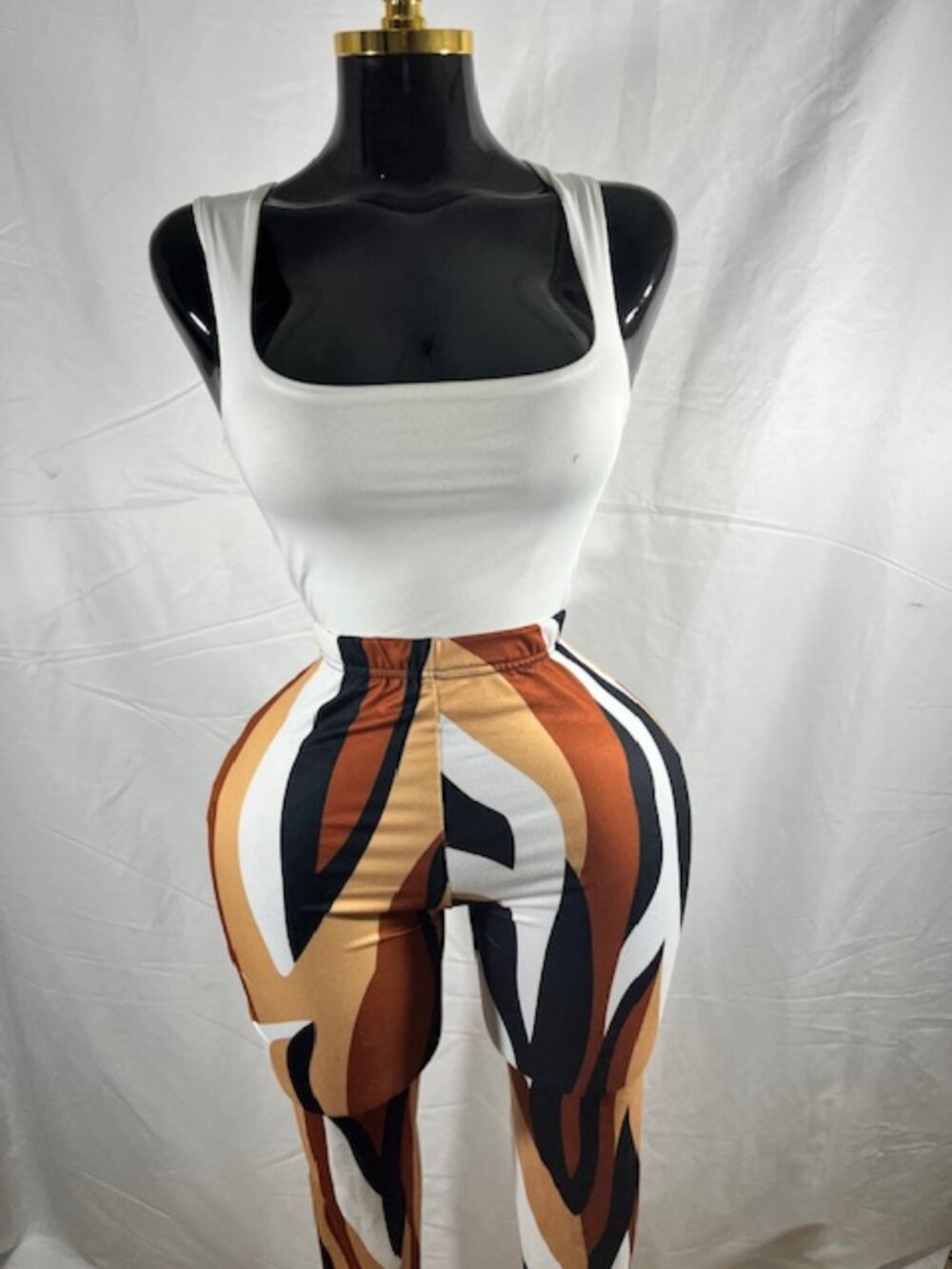 Shein Abstract Geometric Print Pants – Size M – NWOT